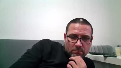 rul3ssuck online show from February 13, 2:42 pm