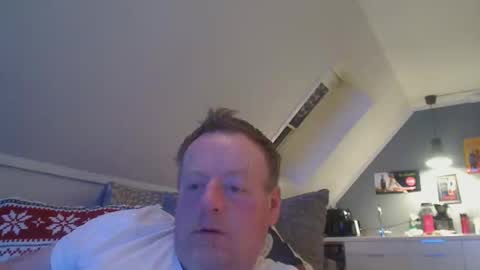 bignorwegian online show from March 27, 9:38 pm