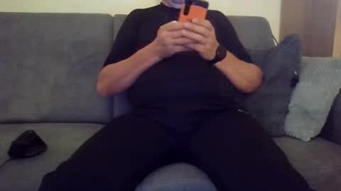 Snapshot of runner_1978 chatting on December 11, 8:39 pm runner_1978 online show from December 11, 8:39 pm