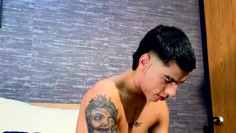  R U S S E L L  online show from February 20, 2:40 am