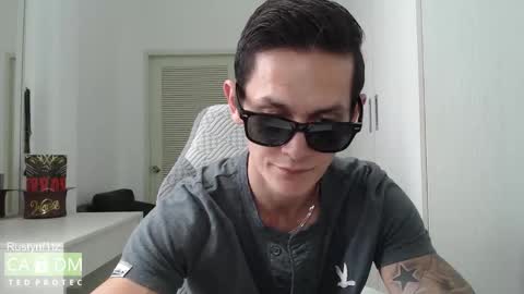 Snapshot of rustynf1tz chatting on September 22, 5:00 am MillionDollarGuy online show from September 22, 5:00 am