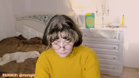 MY FANSLY  online show from October 22, 6:31 pm