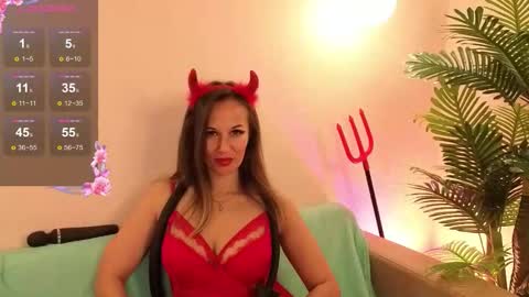 ruthspaces online show from October 28, 1:39 am