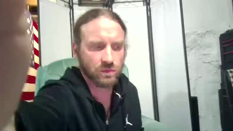 Snapshot of rwb1982 chatting on October 14, 11:41 pm rwb1982 online show from October 14, 11:41 pm