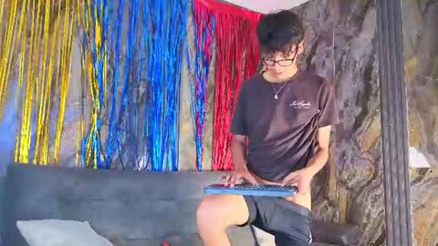 ryann_wolf online show from June 24, 8:27 pm