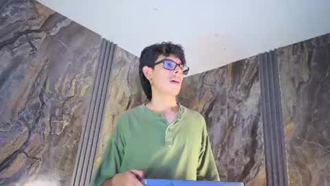 ryann_wolf online show from June 27, 7:42 pm