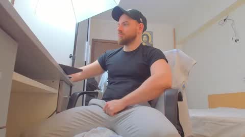 Ryanstone  online show from March 26, 7:24 am