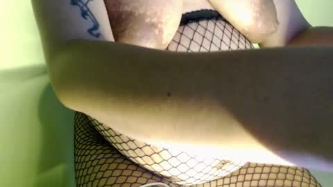 SINGLE WIDOWED MOM online show from July 1, 2:15 pm