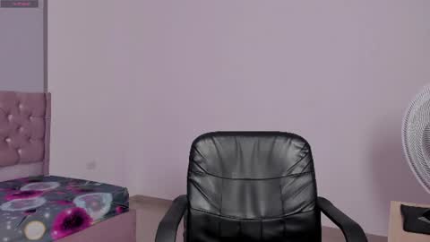 ryo_kush0 online show from July 28, 4:39 pm