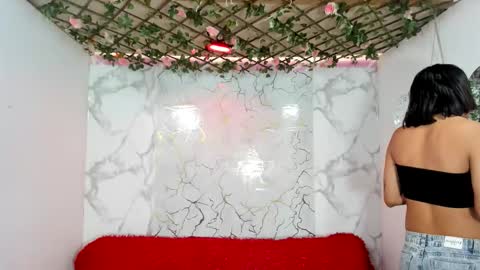 s_d_b_hot online show from May 29, 6:06 pm