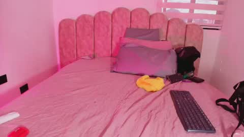 s_sofia_ online show from July 6, 7:16 pm