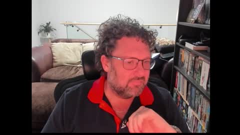 Snapshot of saacs chatting on October 31, 12:44 am Saacs online show from October 31, 12:44 am