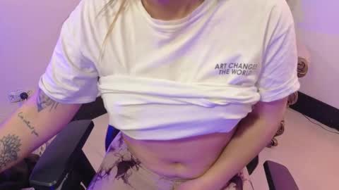 saaya_tay online show from November 6, 3:42 am