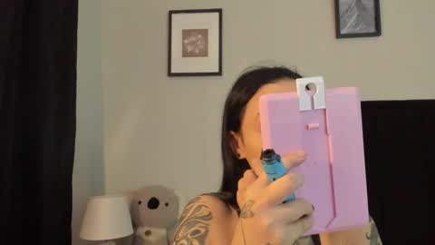           online show from January 6, 6:45 pm