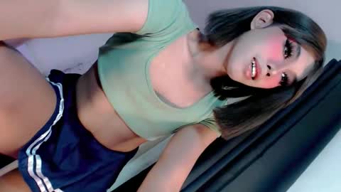 cathllea online show from November 5, 7:49 pm