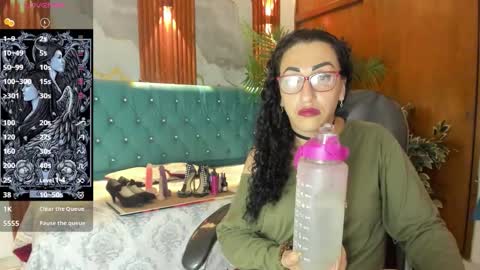 SABRINA online show from January 11, 6:03 pm