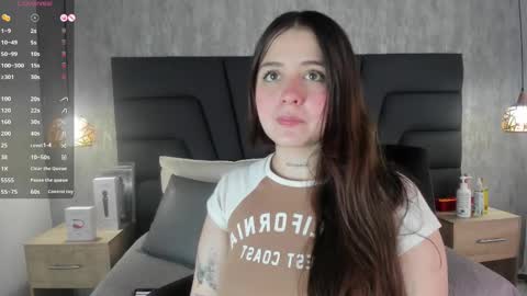 Snapshot of sabrina_lennox chatting on March 5, 7:38 pm Sabrina Maria online show from March 5, 7:38 pm