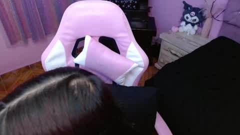sabrinapaulson online show from May 12, 9:46 pm