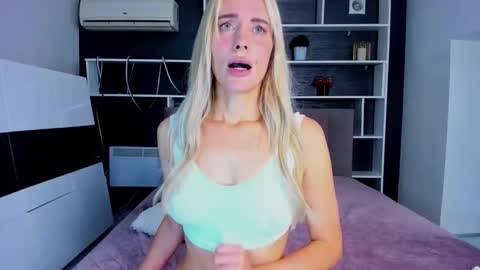 Sabrina online show from November 23, 1:31 pm