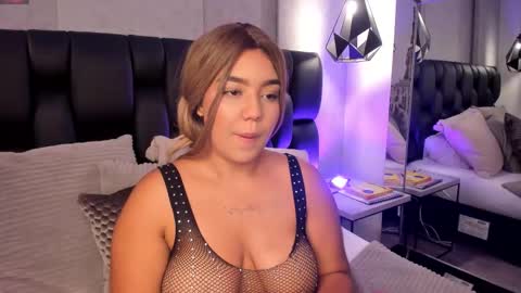 Snapshot of sadiefoster chatting on September 10, 6:31 pm Sadie online show from September 10, 6:31 pm