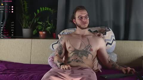 Adam online show from September 15, 2:51 pm