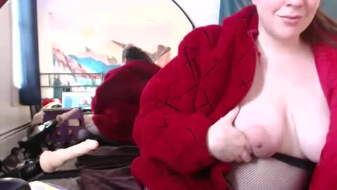 saggiemaggie online show from December 14, 6:47 pm