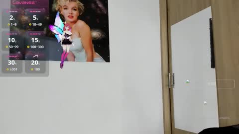 Sahara Kros  online show from September 13, 3:20 am