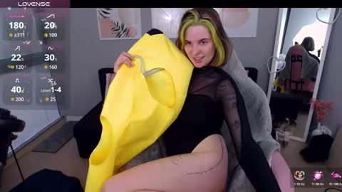 Adel online show from March 18, 1:17 pm