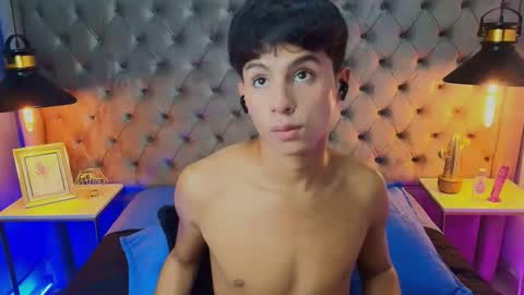 Santi online show from May 5, 1:06 pm