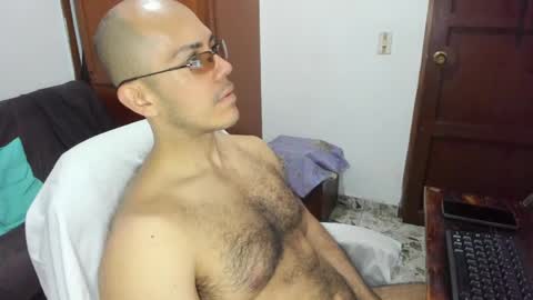 saintedy01 online show from April 24, 12:18 pm