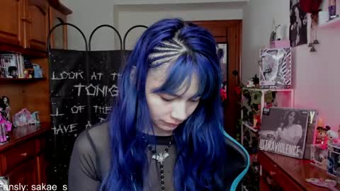    online show from April 18, 8:16 am