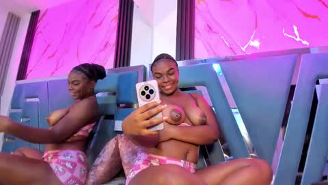 salem_rosee online show from March 14, 7:51 pm