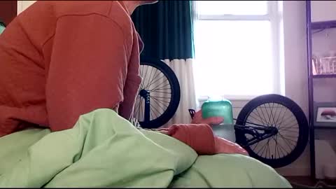 Snapshot of salis1981 chatting on February 9, 4:29 pm salis1981 online show from February 9, 4:29 pm