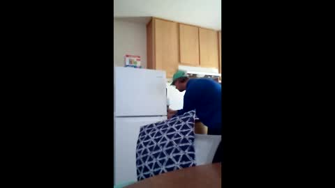 salis1981 online show from March 11, 9:07 pm