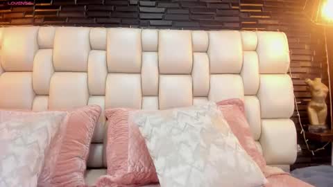 salome online show from February 7, 6:11 pm