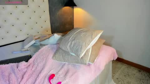 Salome online show from April 25, 1:41 pm