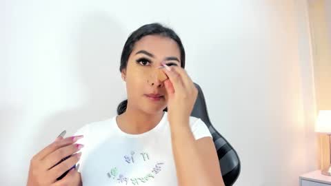   online show from December 15, 9:33 pm