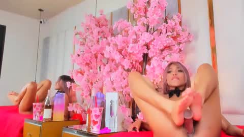 Snapshot of salomebenz_01 chatting on February 16, 12:41 am  Salome benz online show from February 16, 12:41 am