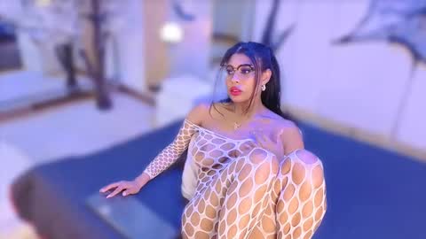 Snapshot of salomebenz_01 chatting on October 14, 9:07 pm  Salome benz online show from October 14, 9:07 pm