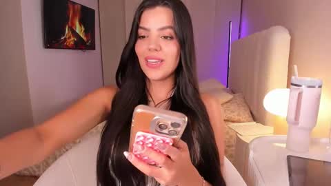 Snapshot of salomee_11 chatting on September 30, 3:50 am salo online show from September 30, 3:50 am