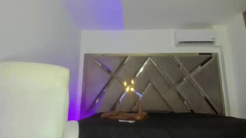 Salomme Cruz online show from November 1, 4:11 am