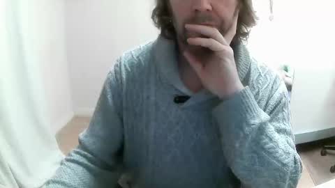 Saltimbanquier  Salt  ou  Banquier  online show from December 17, 7:18 am