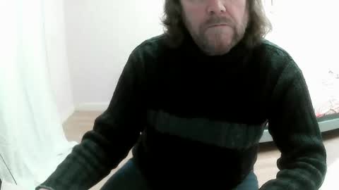 Saltimbanquier  Salt  ou  Banquier  online show from March 10, 7:00 am