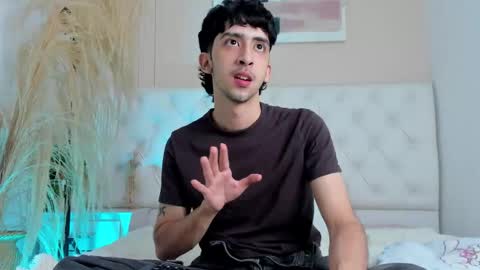 salvatore  online show from October 8, 9:10 pm