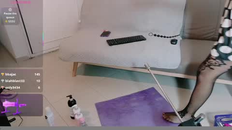 saly_moon1 online show from May 6, 12:38 am
