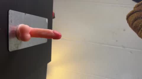 SAMUEL THOMPSON online show from March 1, 2:37 am