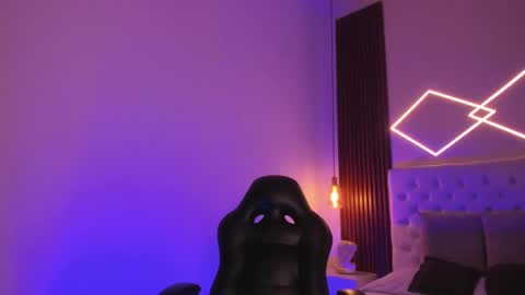 samabiecrussie online show from November 21, 6:44 am