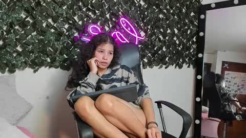 samantaortiz_ online show from January 15, 7:33 pm