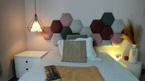 Samanta Vee online show from October 14, 11:35 am