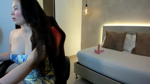 S A M A N T H A online show from September 25, 2:40 am